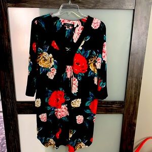 Beautiful Floral dress. Size medium